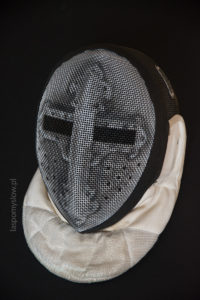 malowana maska szermiercza hełm rycerski